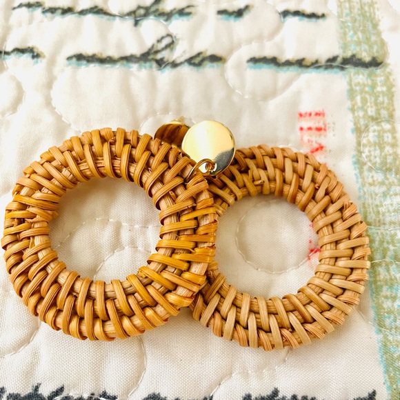 Rattan and Gold Stud Earrings - Picture 3 of 7